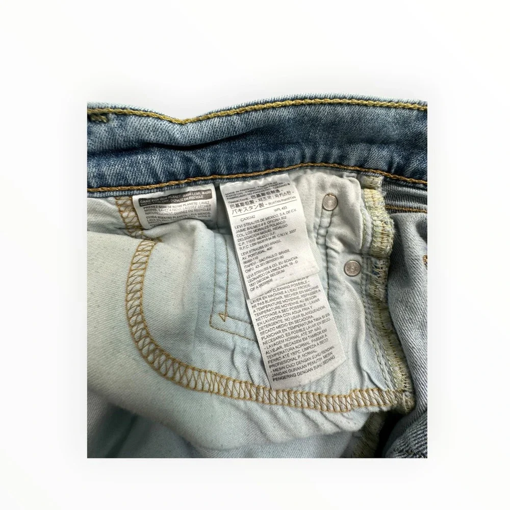 Levi's Jeans Mens 31x30 Light Wash 514 Straight Leg Denim Classic Casual‎